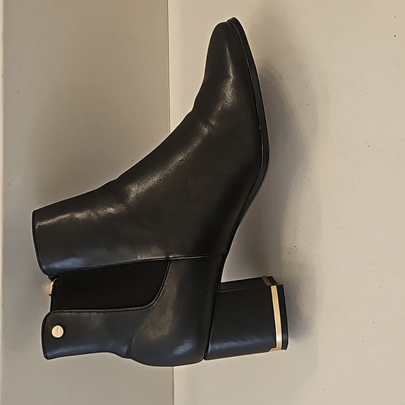 Calvin Klein Black Ankle Boots sz 9.5 M - Picture 5 of 11